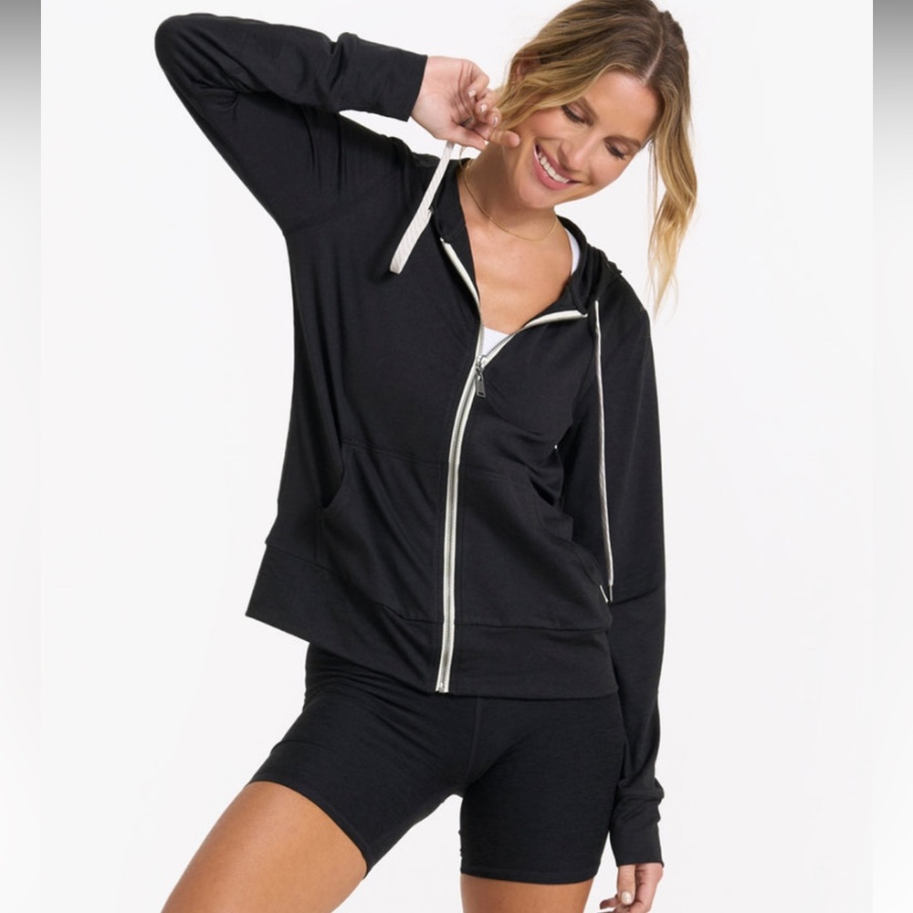 Vuori Women’s Halo Performance Hoodie Size XS in Black Heather